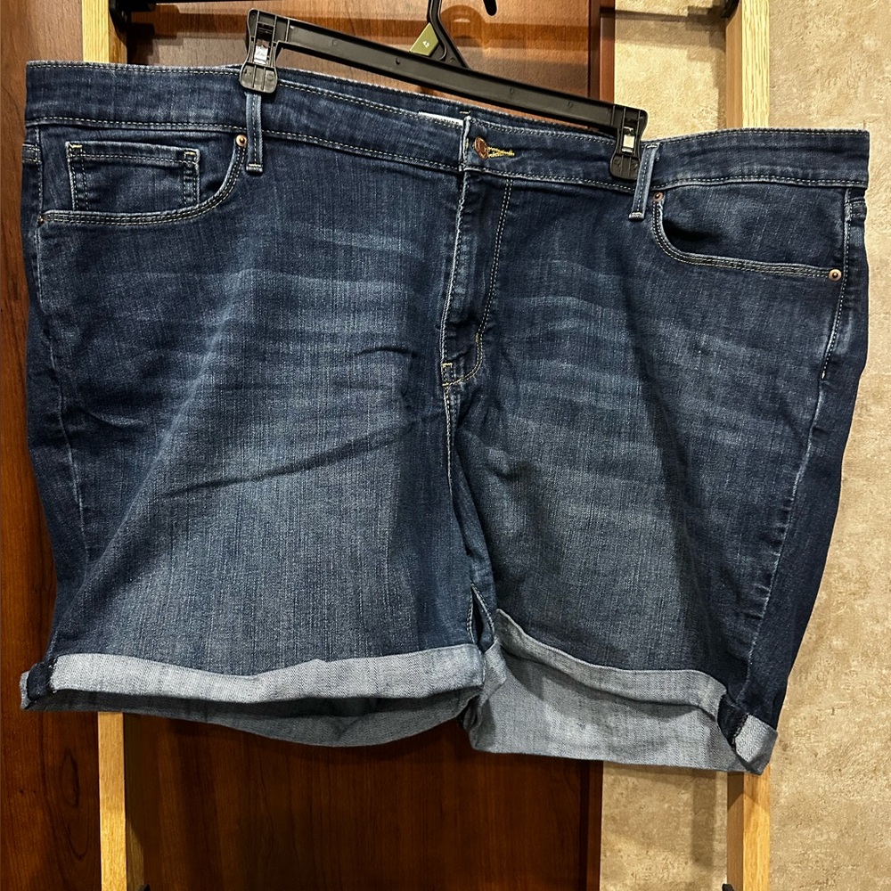 Signature by Levi Strauss | Dark Blue Jean Shorts | 24 Womens